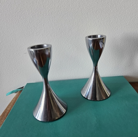 Vintage 90s / Y2K Polished Aluminum Umbra Candlestick Holder - Picture 2 of 2